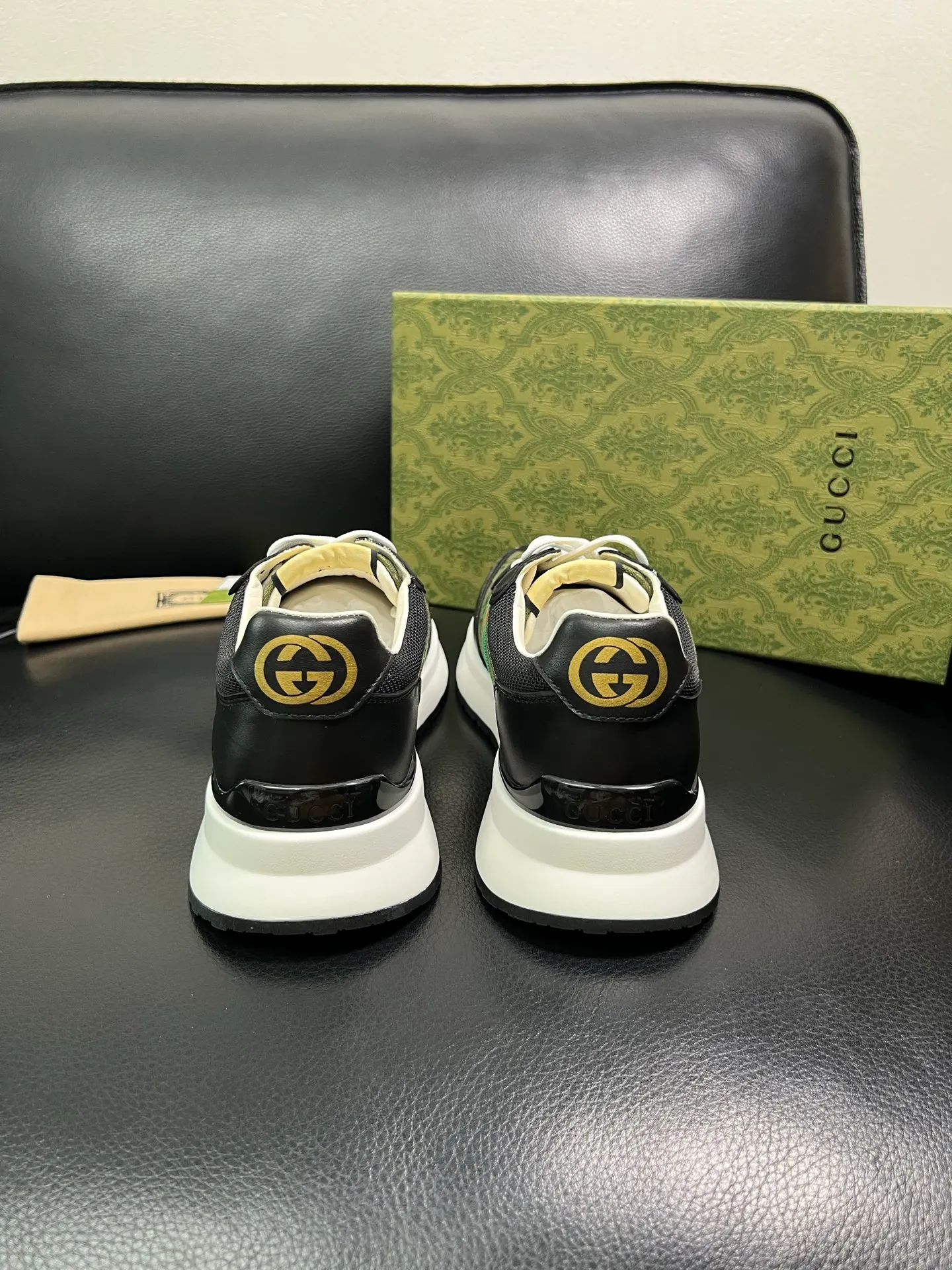 Men's shoes 💰800 Gucci top purchasing Gucci counter new model, original factory configuration of imported cowhide from Italy with printed cloth fabric, imported cowhide lining, breathable and comfortable, sole: original factory special sole is super comfortable, original factory and single goods are high quality, welcome to compare, code number 38-44 (customized 45 46) 85865